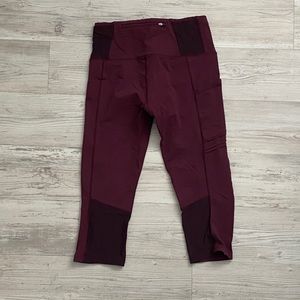 Oiselle Burgundy running capris